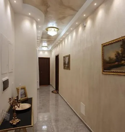 Gold Apartment